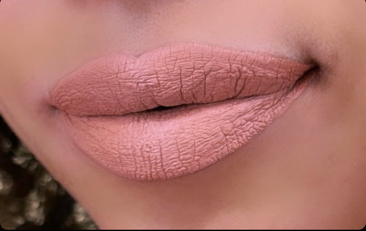 Goddess Liquid Matte Lipstick “Naked”